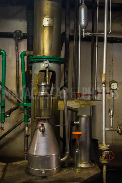 Distillery of essential oils of Ylang Ylang in Nosy Be